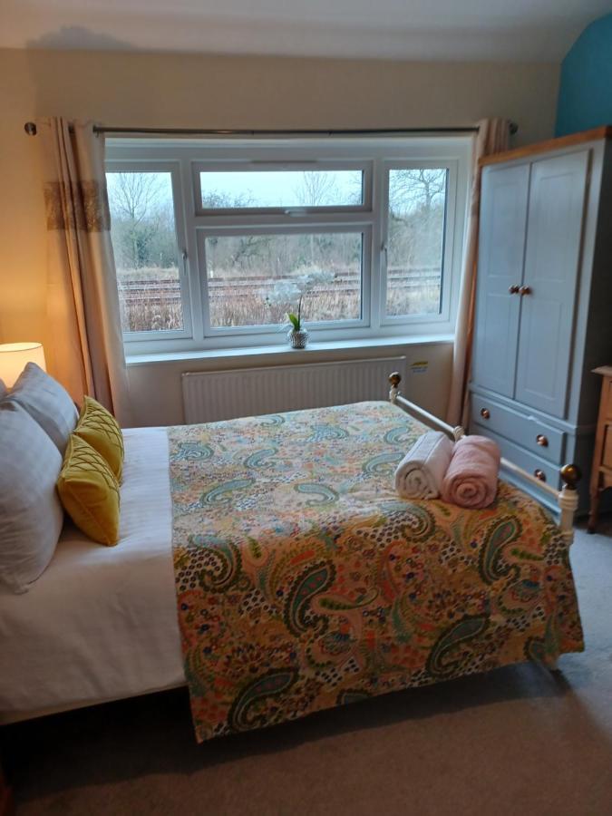 Stunning Homestay In Wolverhampton Bushbury Exterior foto